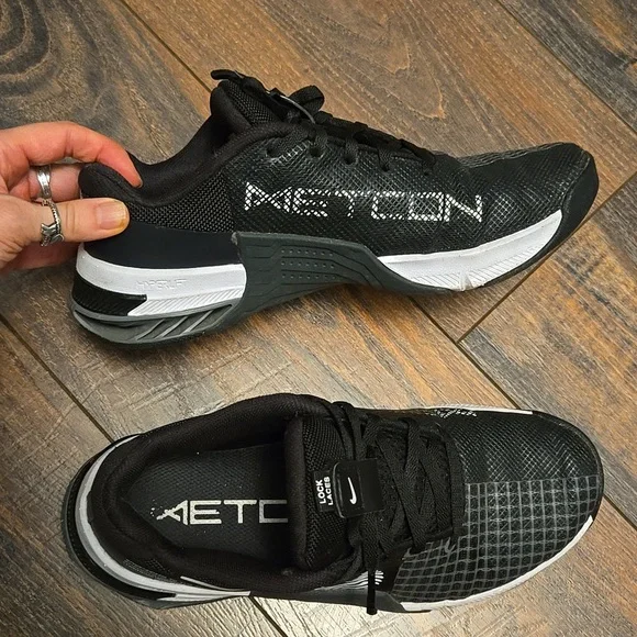 Nike Black Metcon 8, Women's Size 6 - Picture 6 of 7